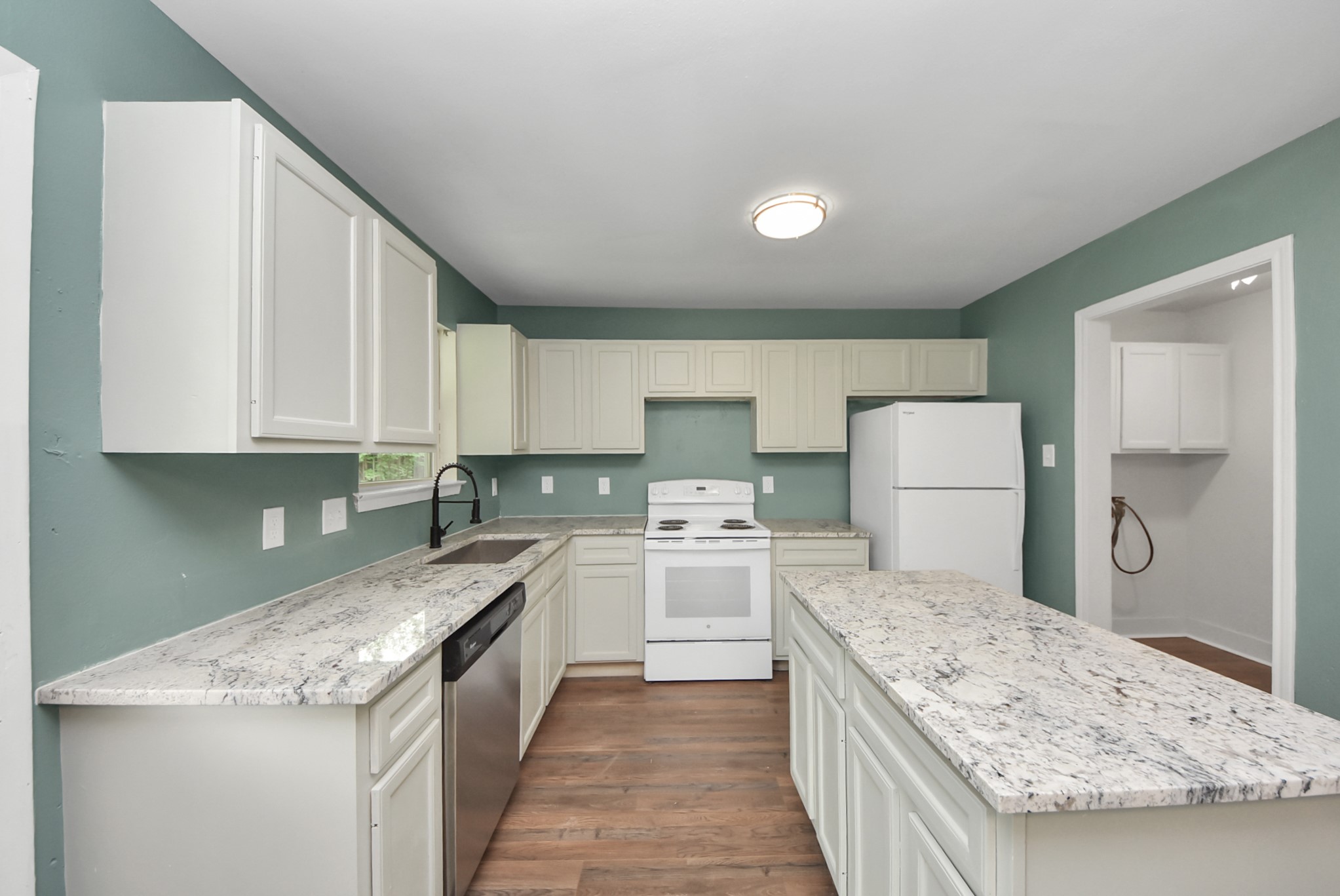608 Trinity Lane Property Photo 12