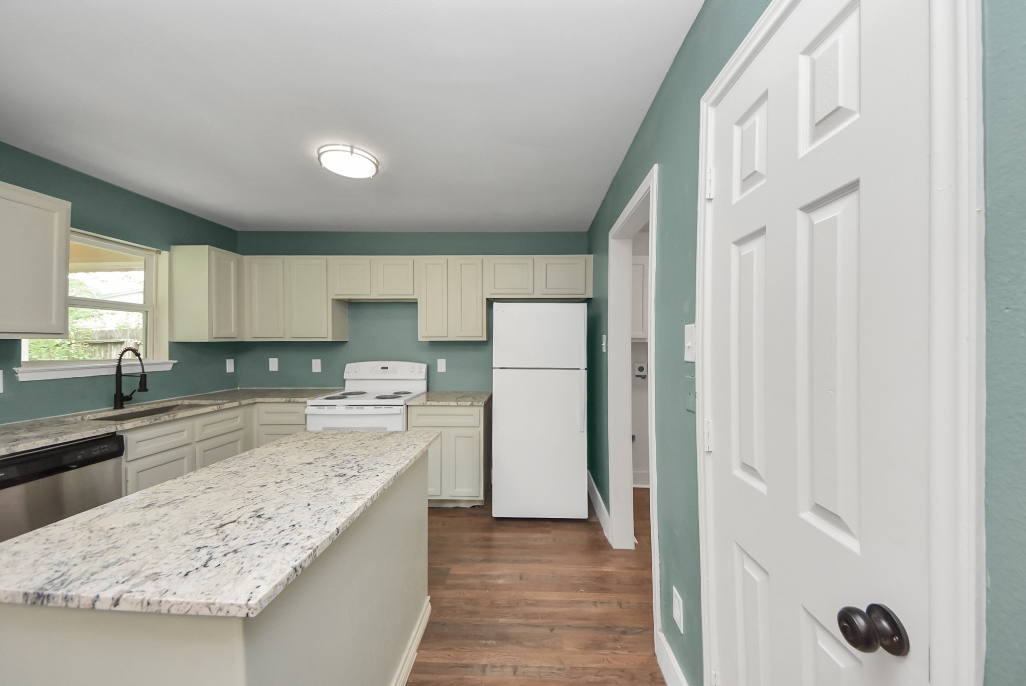 608 Trinity Lane Property Photo 13