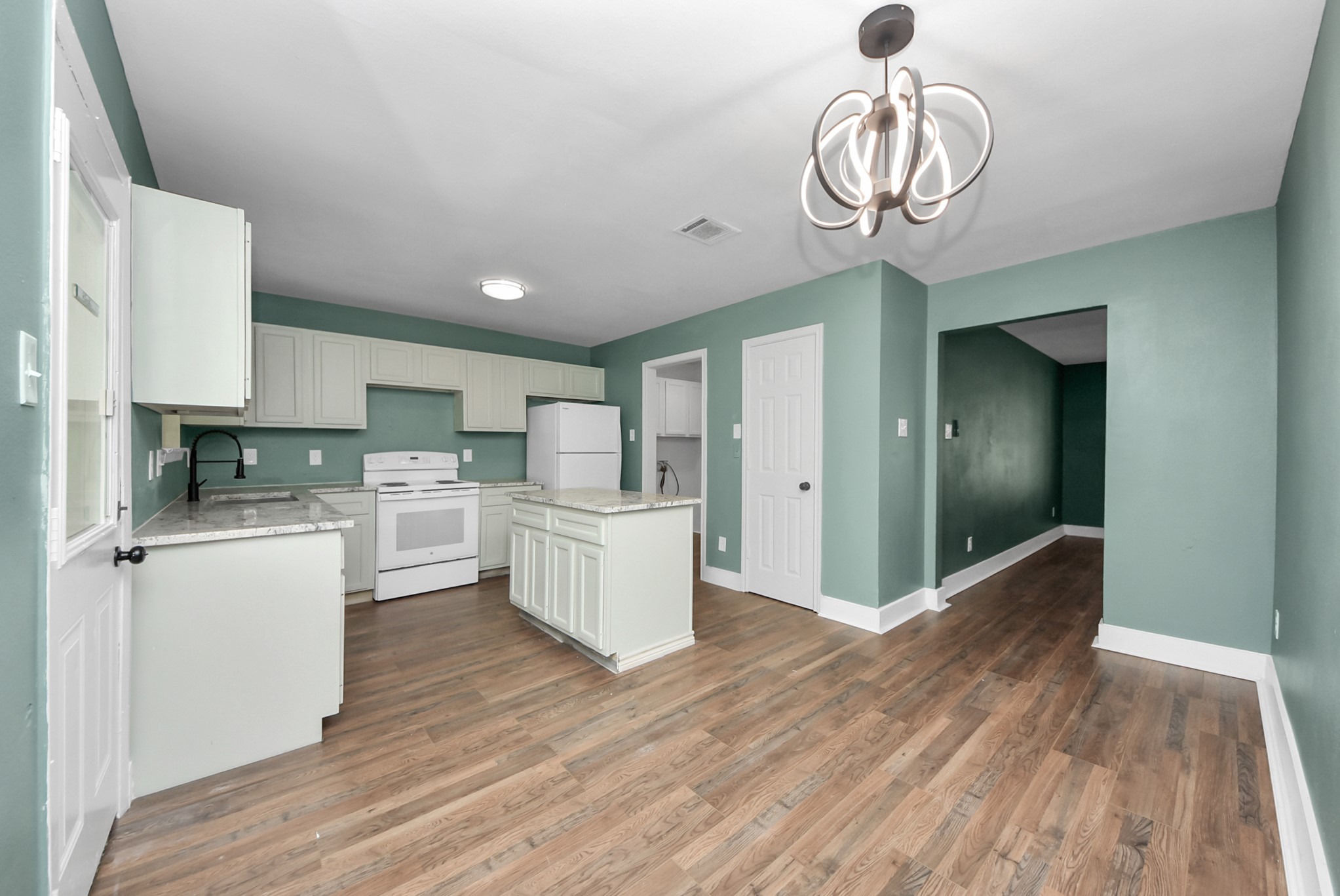 608 Trinity Lane Property Photo 16