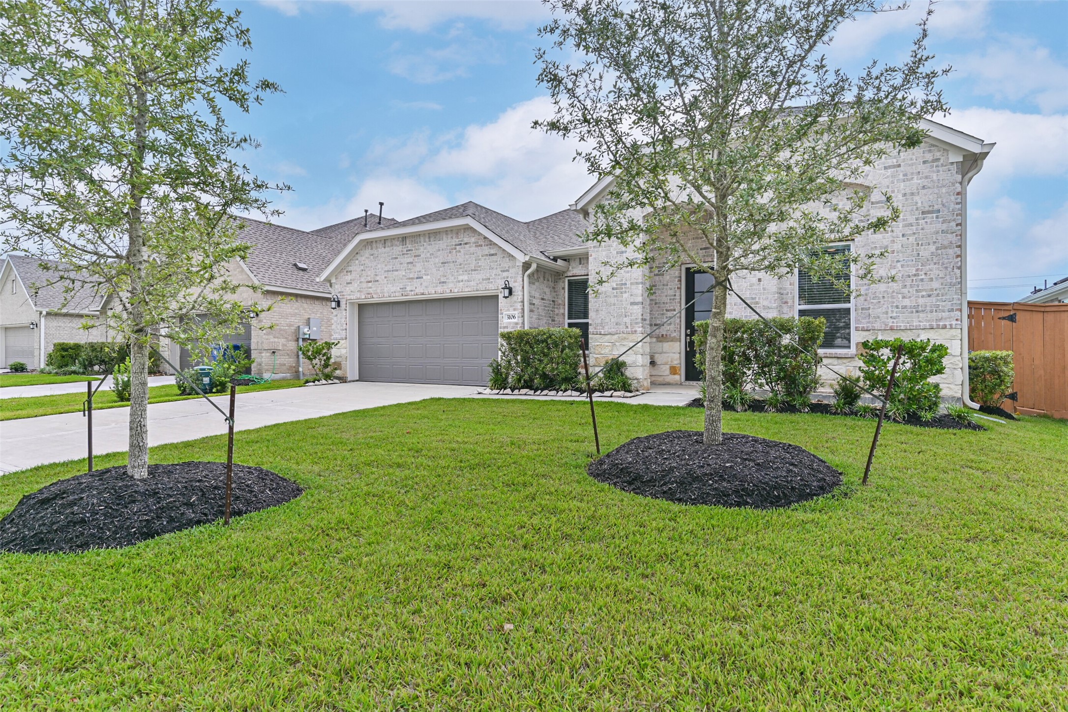 3106 Mariner Island Drive Property Photo 4