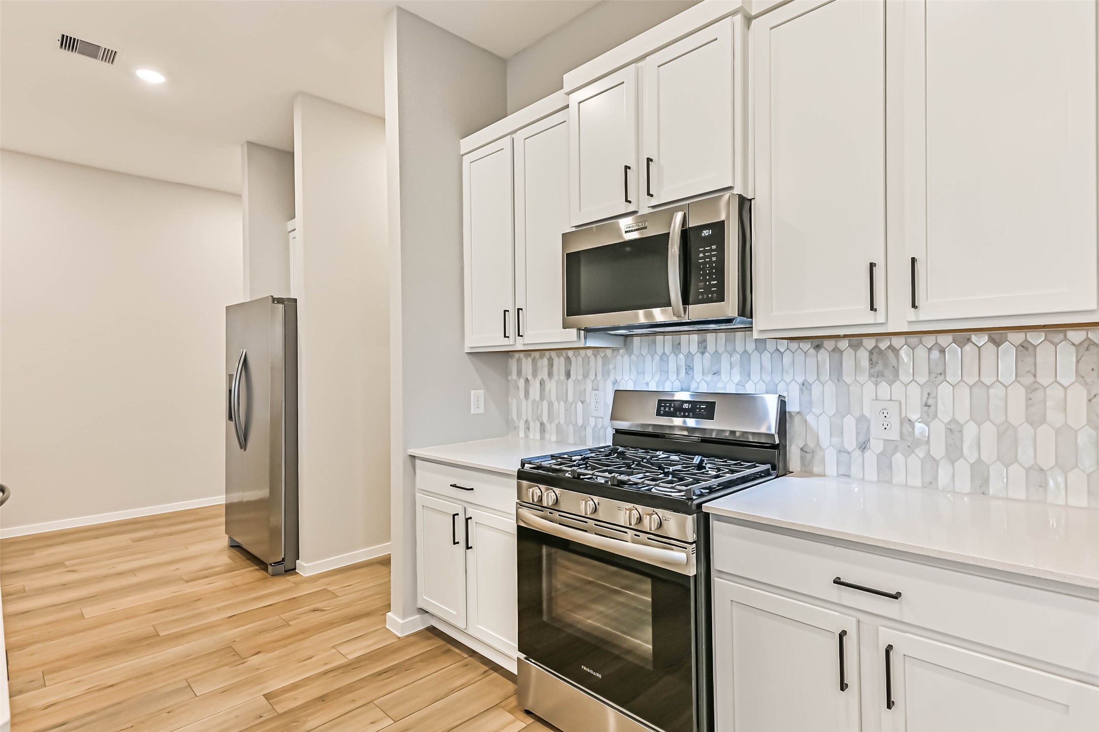 3106 Mariner Island Drive Property Photo 16