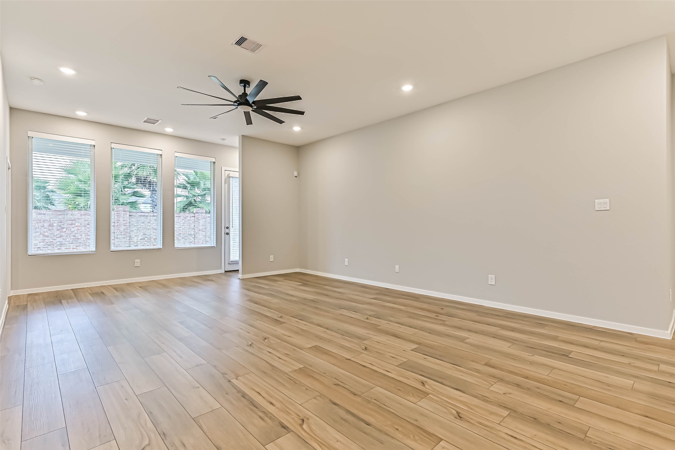 3106 Mariner Island Drive Property Photo 22