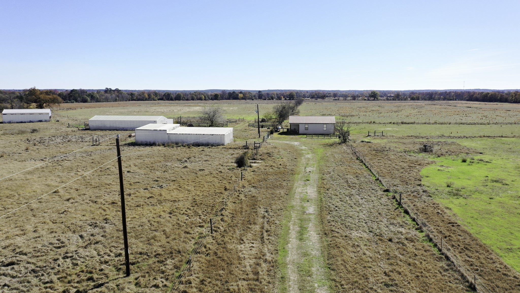 596 & 634 County Road 3057 Property Photo 5