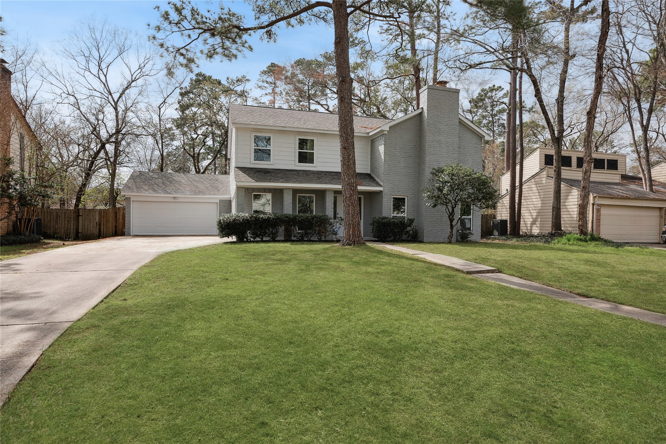 17711 Fireside Drive Property Photo