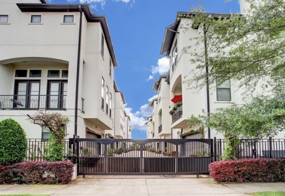 1853 Dart Street Property Photo 1