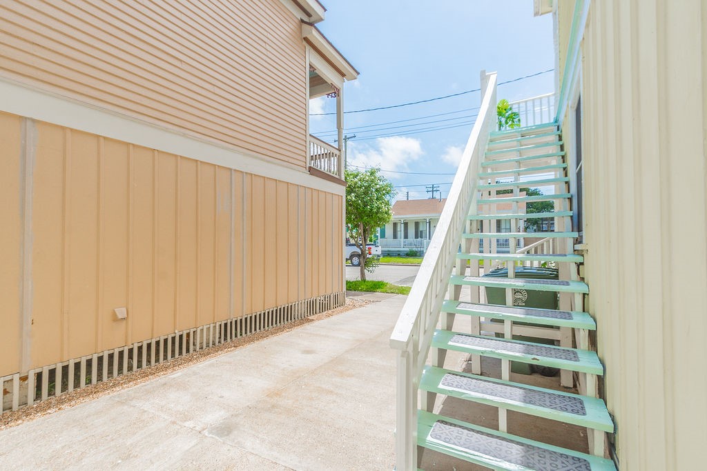 1406 Moody Avenue 2 Property Photo 3