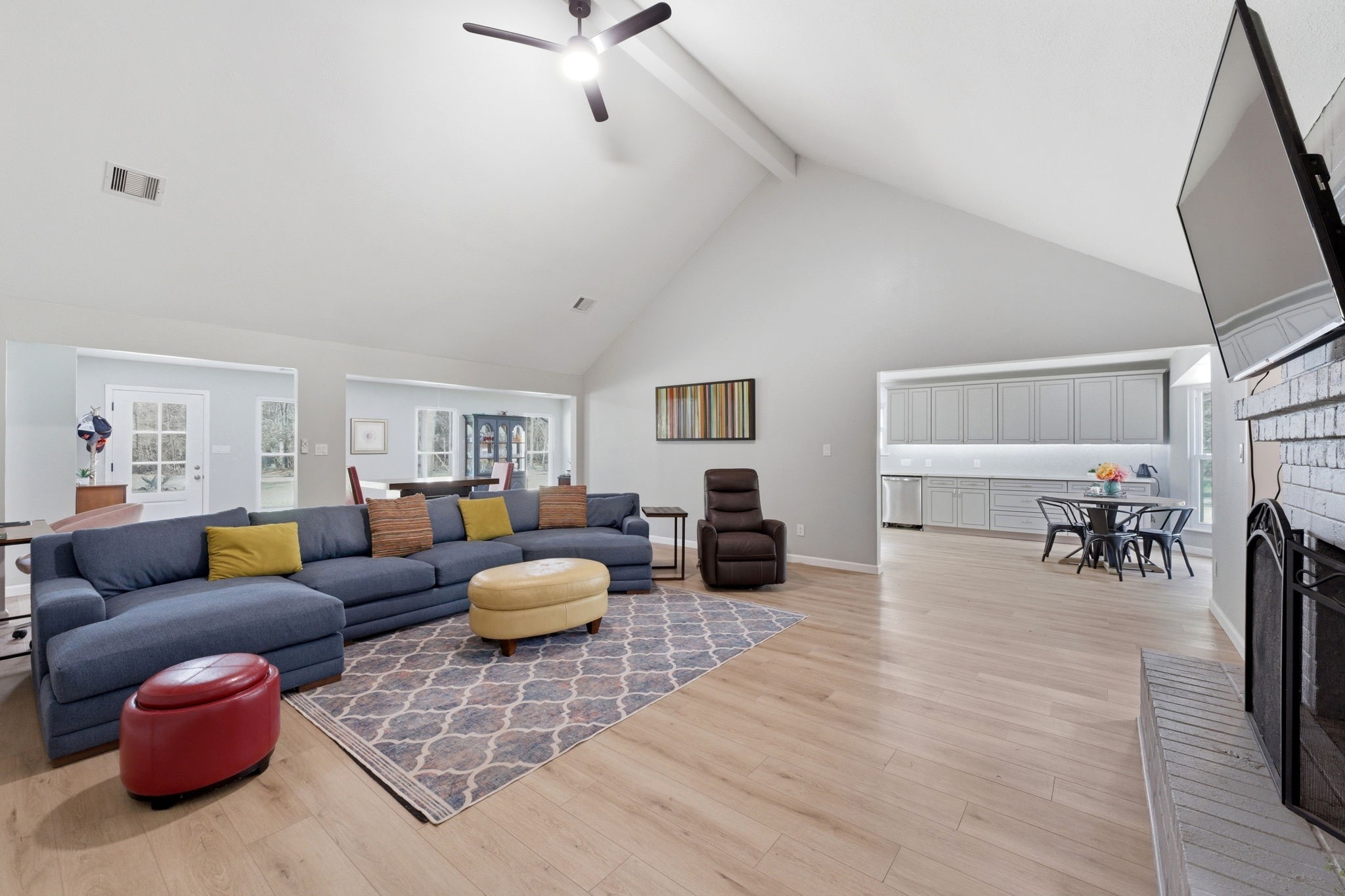 5222 Ranch Hill Drive Property Photo 11