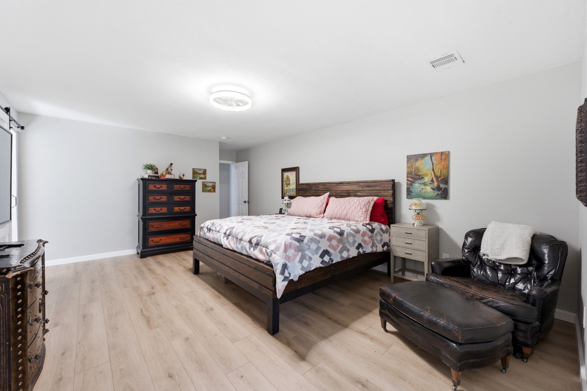 5222 Ranch Hill Drive Property Photo 12