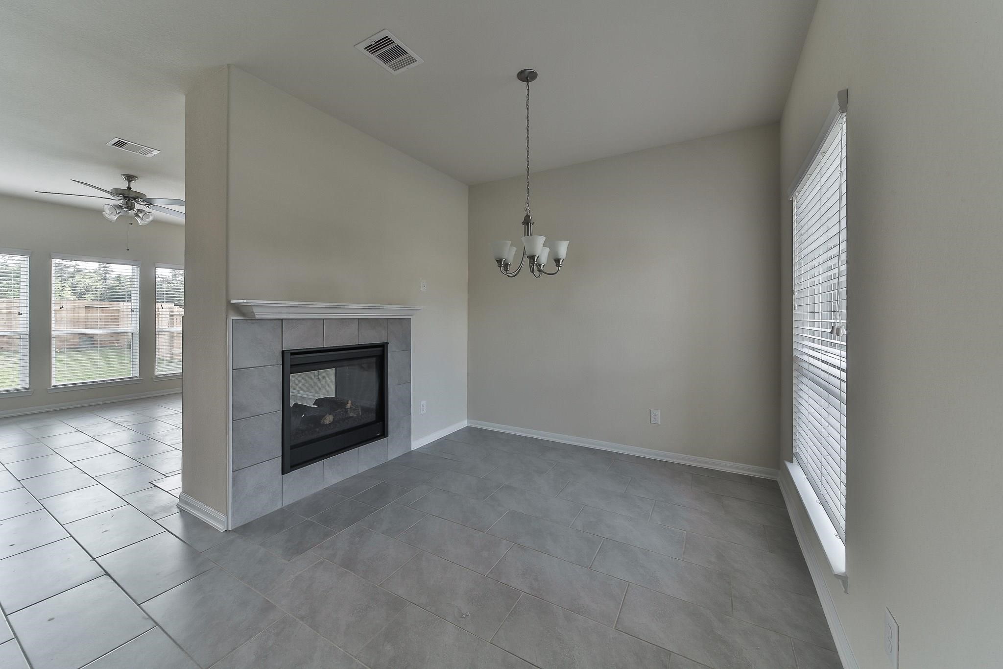 2310 Garden Square Path Property Photo 6