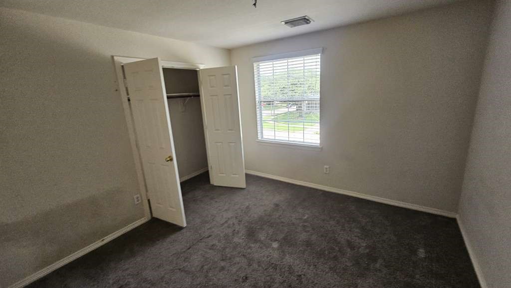 15815 Stiller Park Drive Property Photo 12