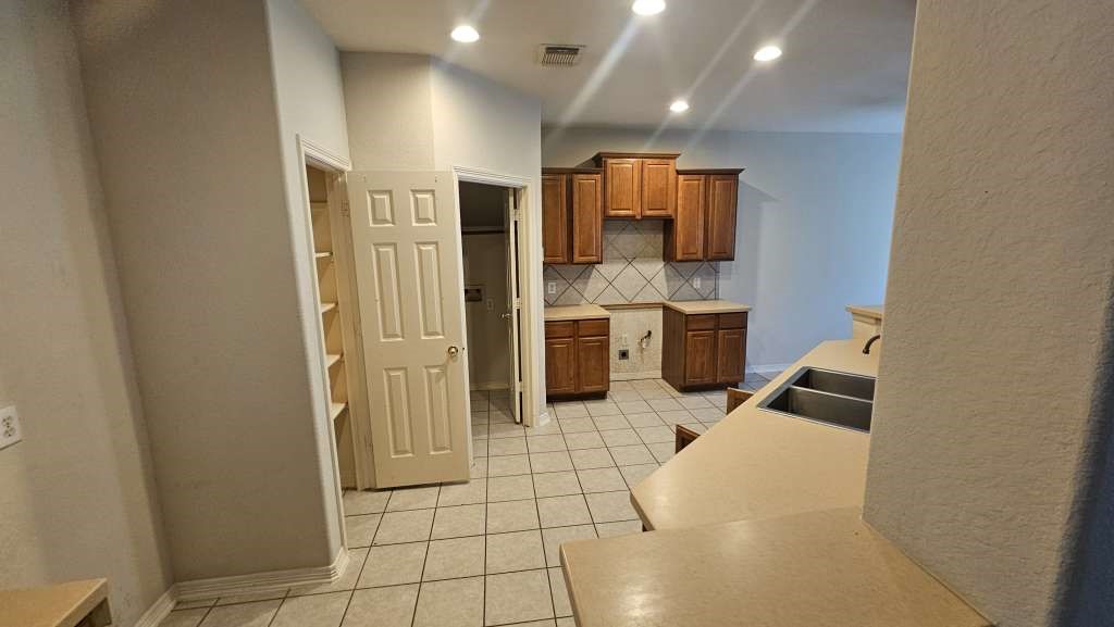 15815 Stiller Park Drive Property Photo 18