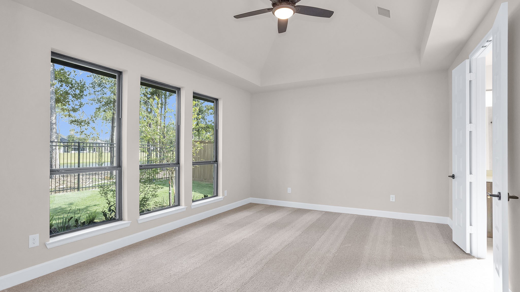 21935 Gateway Arch Drive Property Photo 12