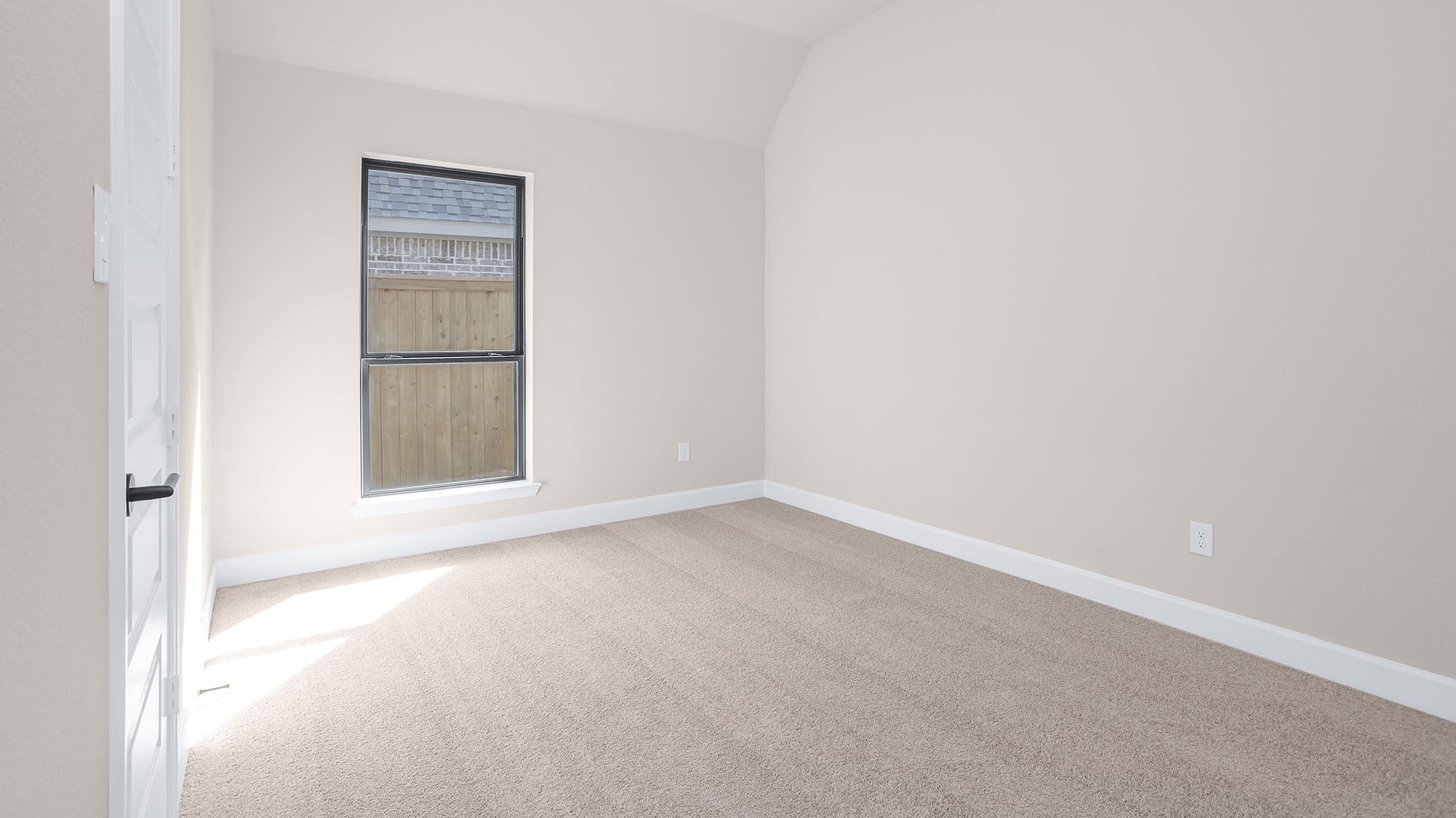 21935 Gateway Arch Drive Property Photo 18