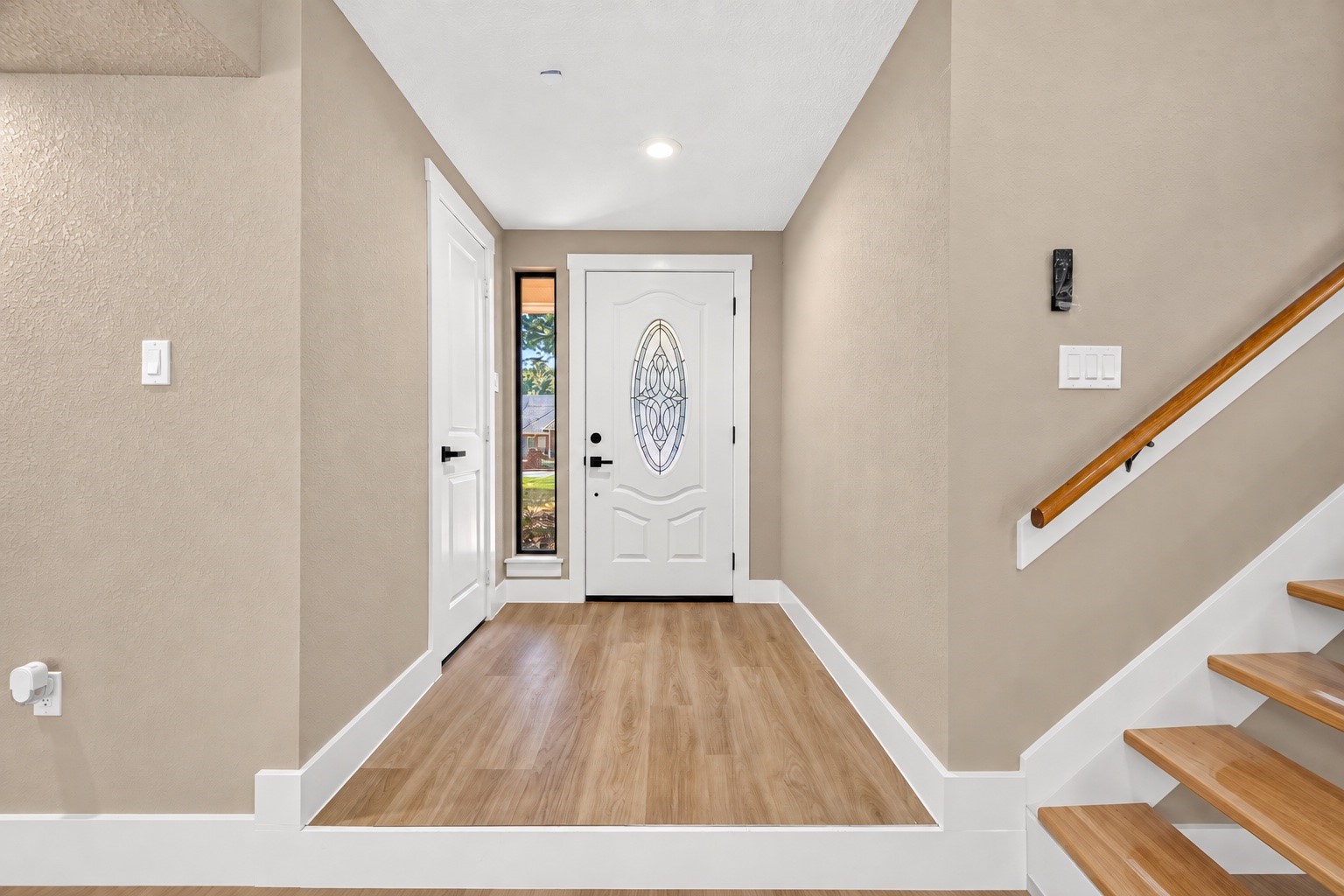 150 Park Way Property Photo 2