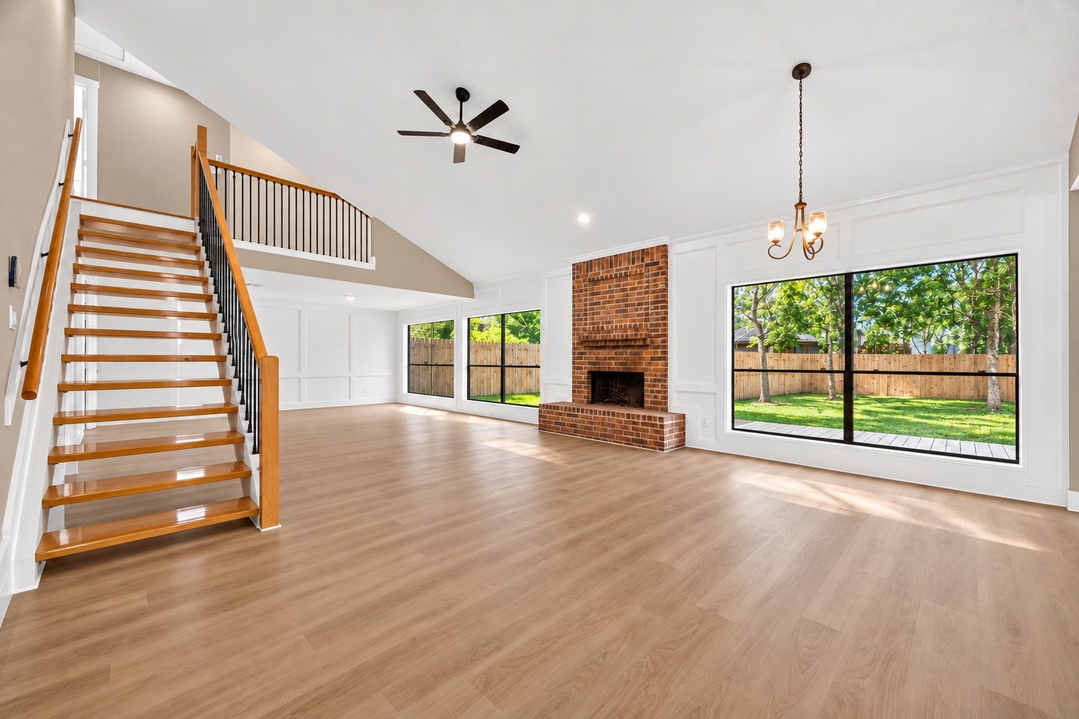 150 Park Way Property Photo 3