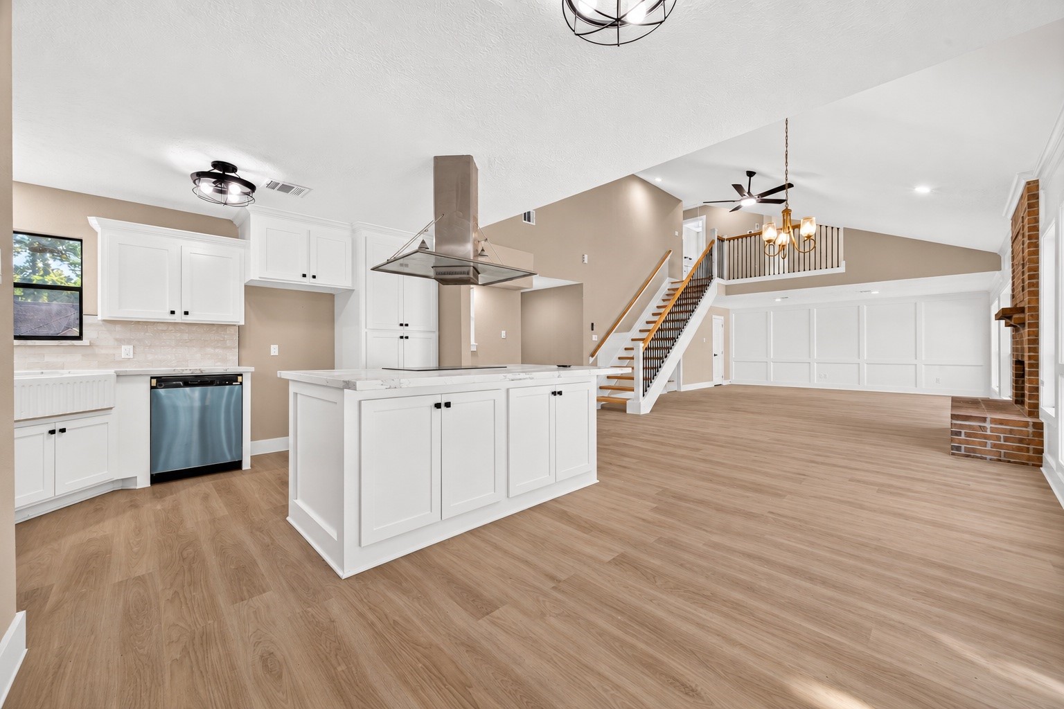 150 Park Way Property Photo 9
