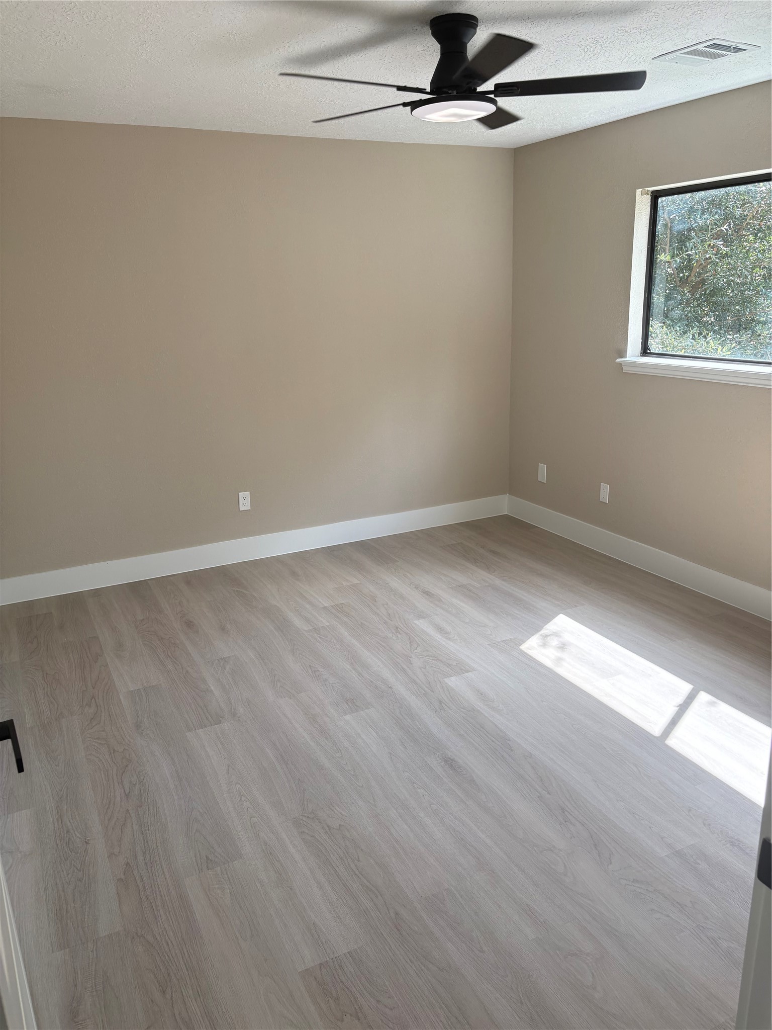 150 Park Way Property Photo 17