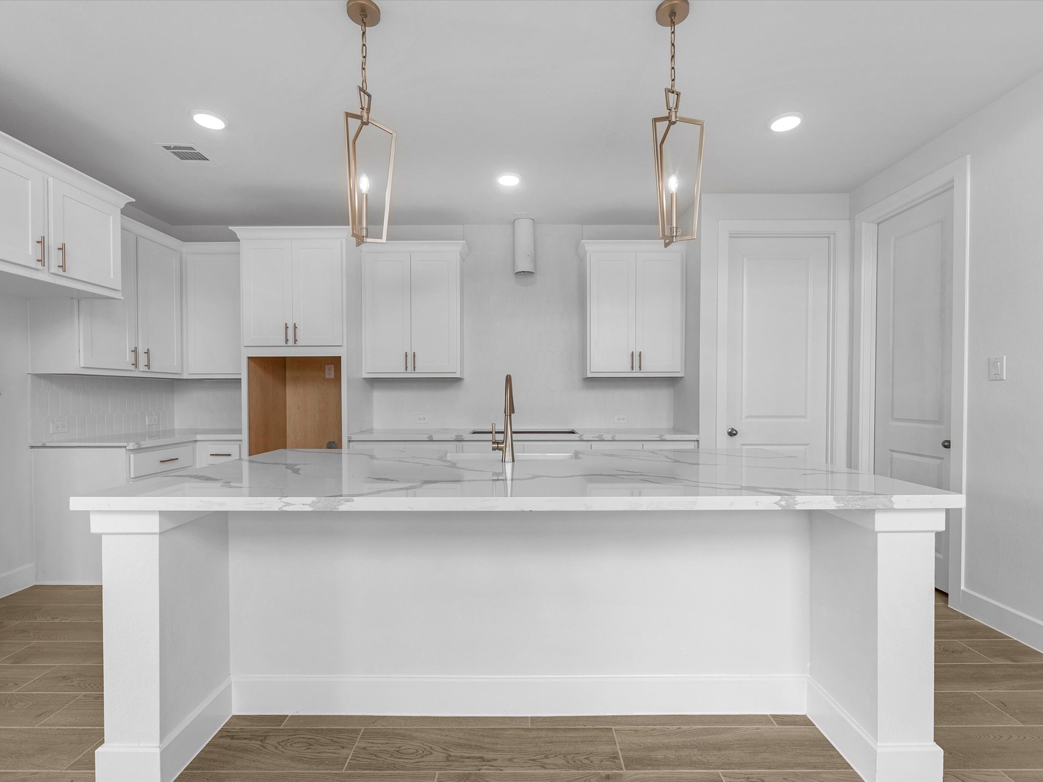 2018 Escobar Street Property Photo 6