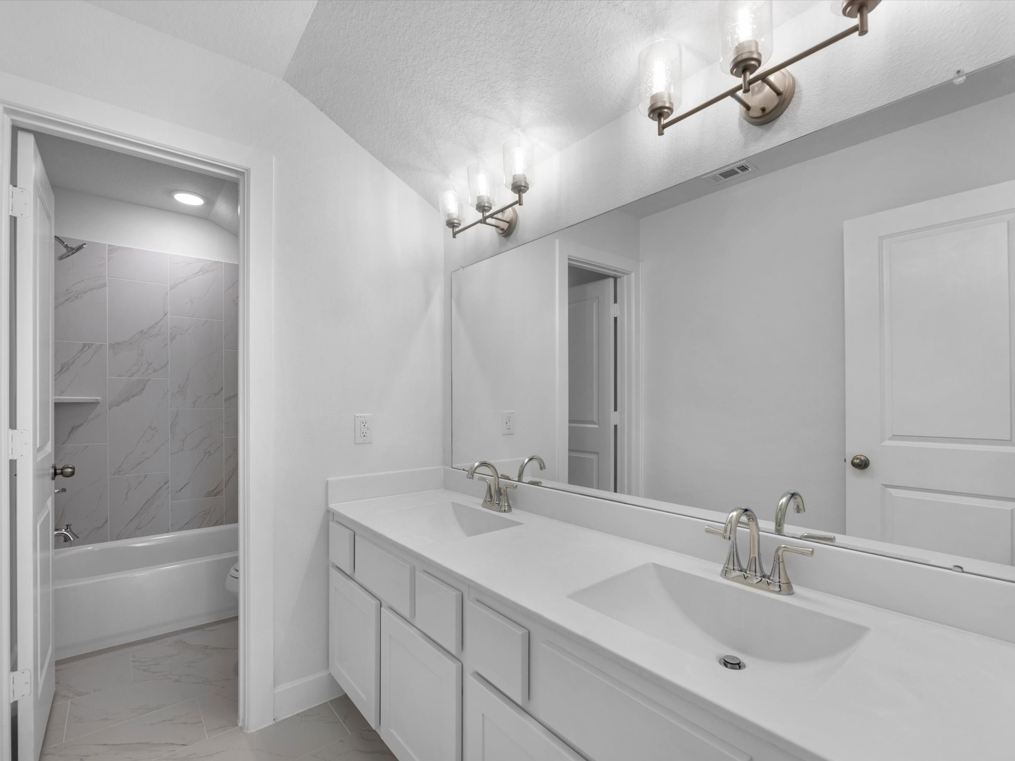 2018 Escobar Street Property Photo 19