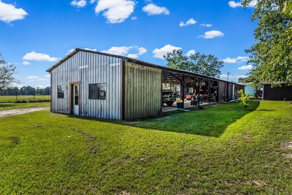 1017 County Road 4650 Property Photo 39