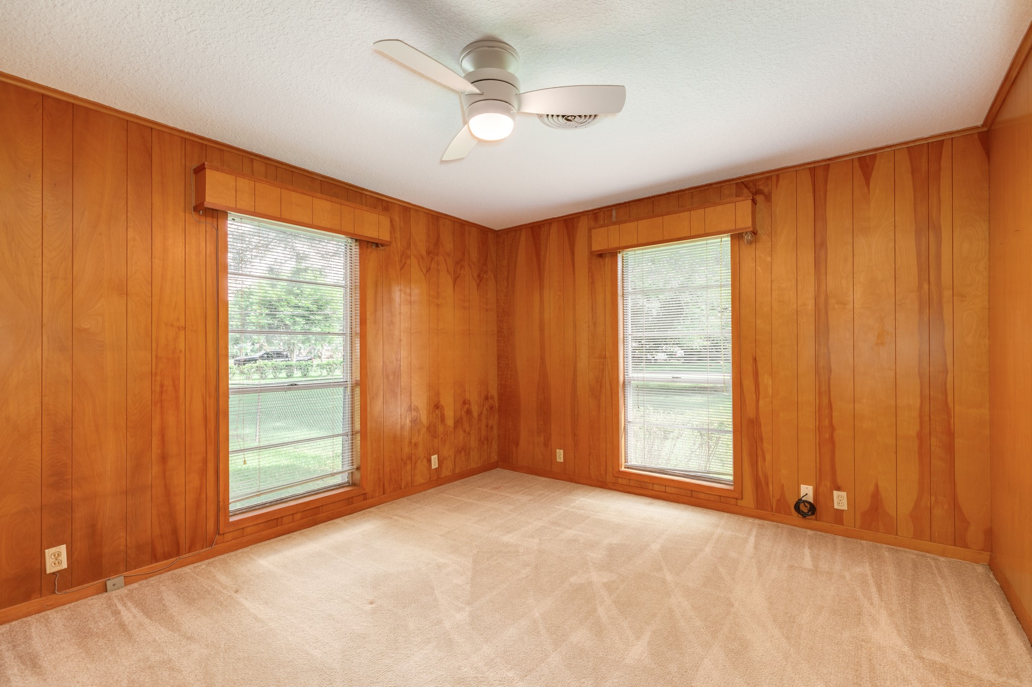 120 Southern Oaks Drive Property Photo 28
