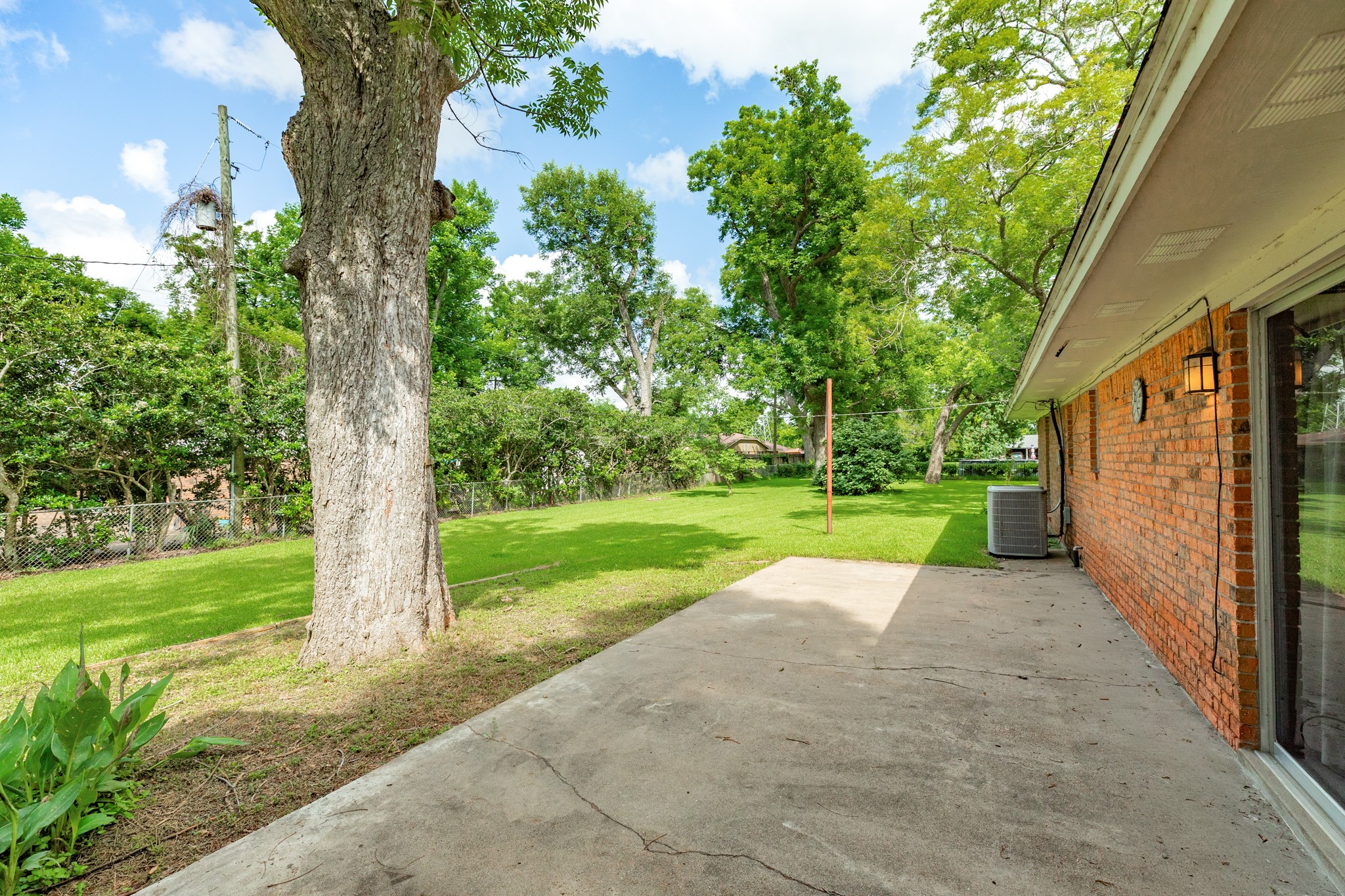 120 Southern Oaks Drive Property Photo 32