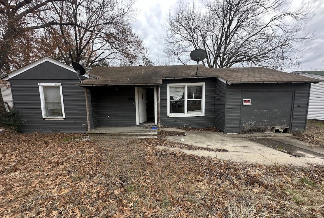 312 Mistletoe Drive Property Photo 1