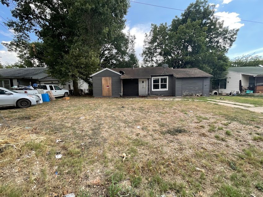 312 Mistletoe Drive Property Photo 1
