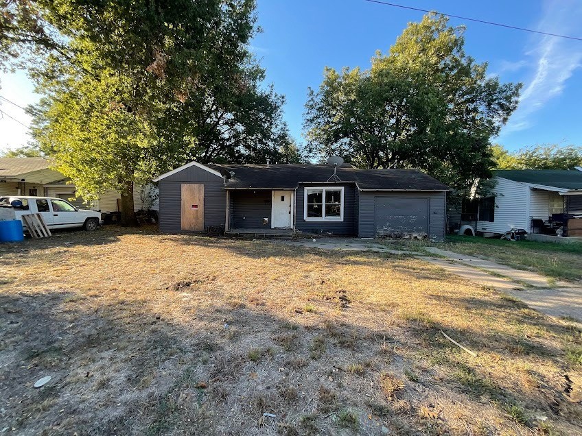 312 Mistletoe Drive Property Photo 1