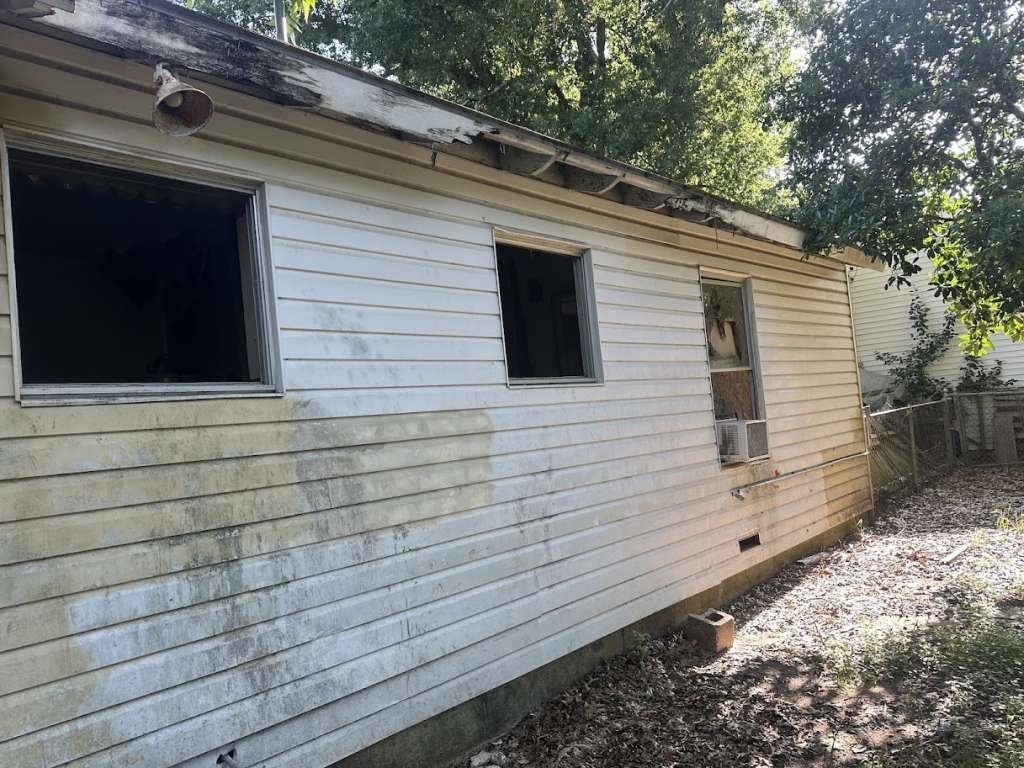 312 Mistletoe Drive Property Photo 3