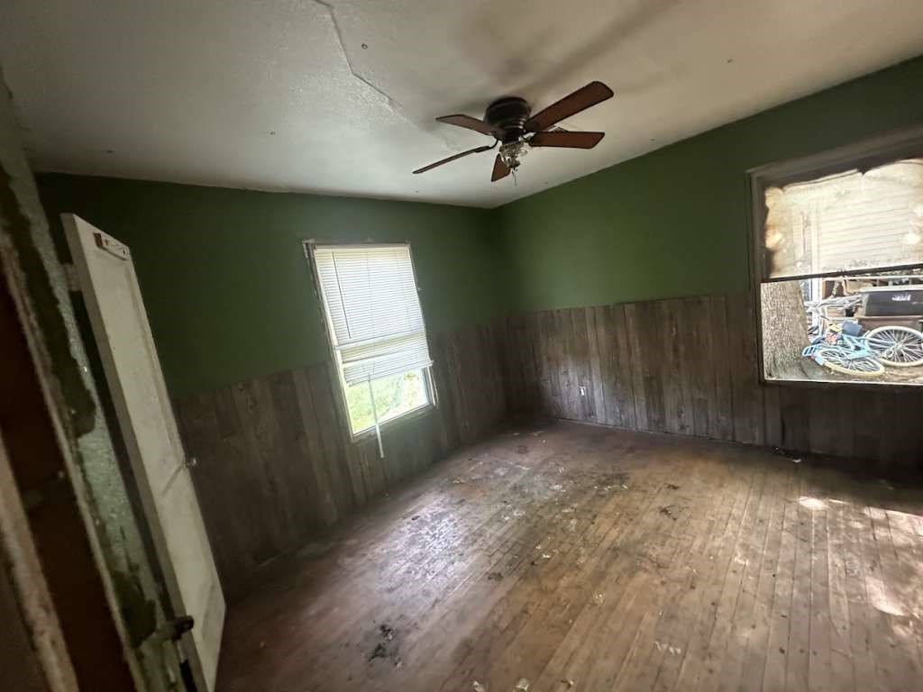 312 Mistletoe Drive Property Photo 8
