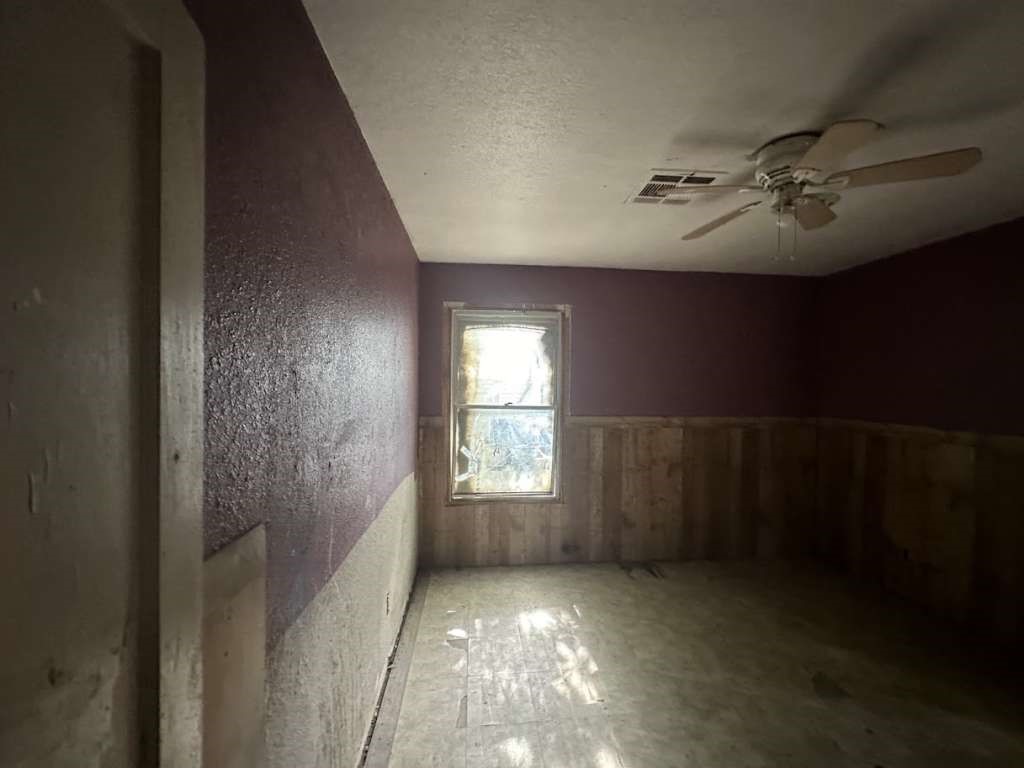 312 Mistletoe Drive Property Photo 9