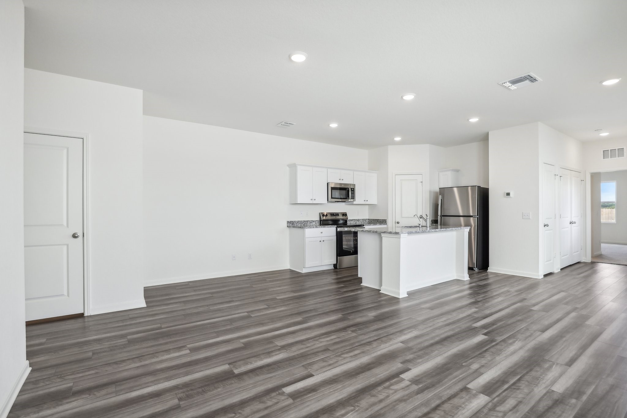 20415 Arches Road Property Photo 3