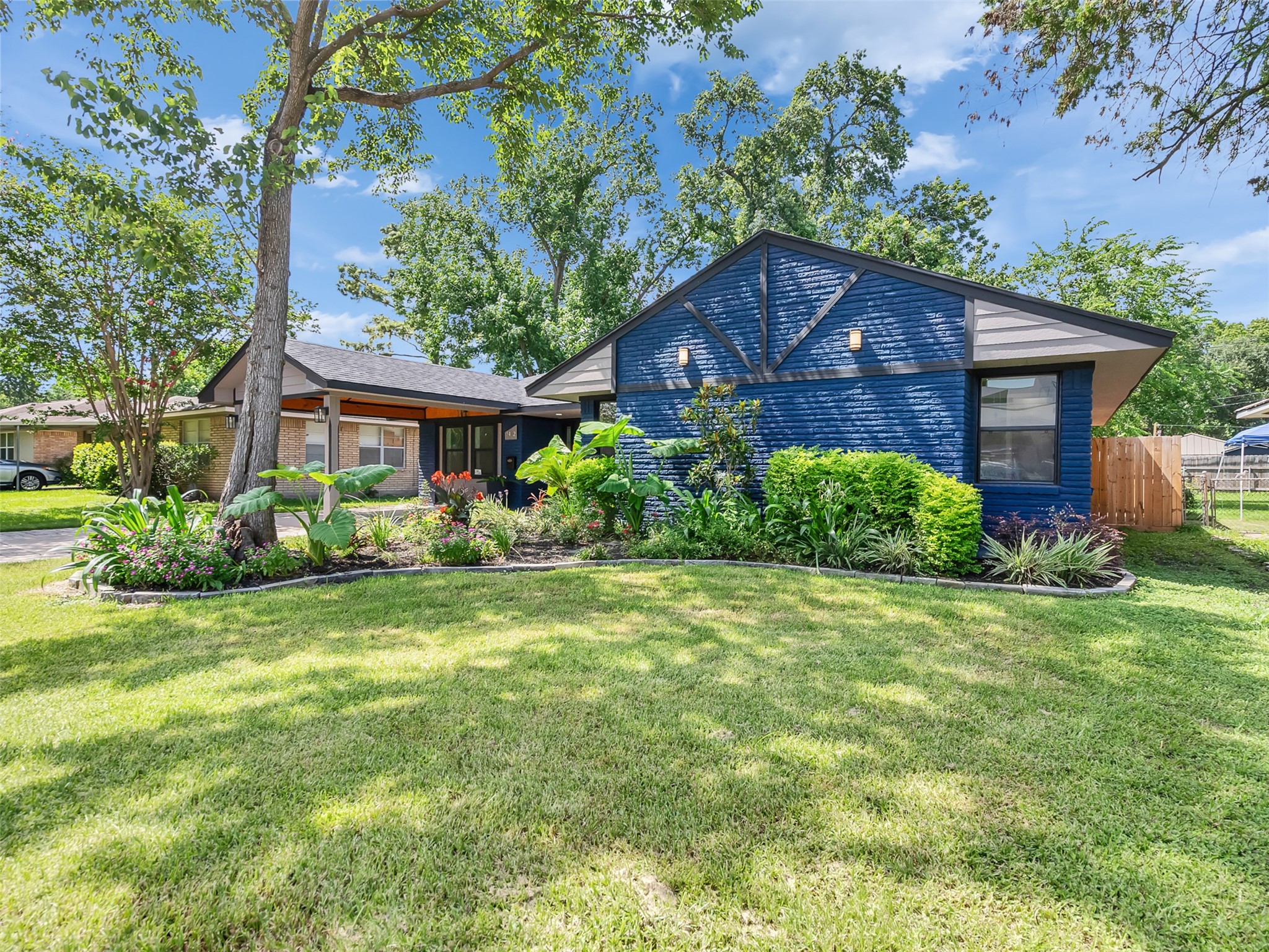 5402 Libbey Lane Property Photo 3