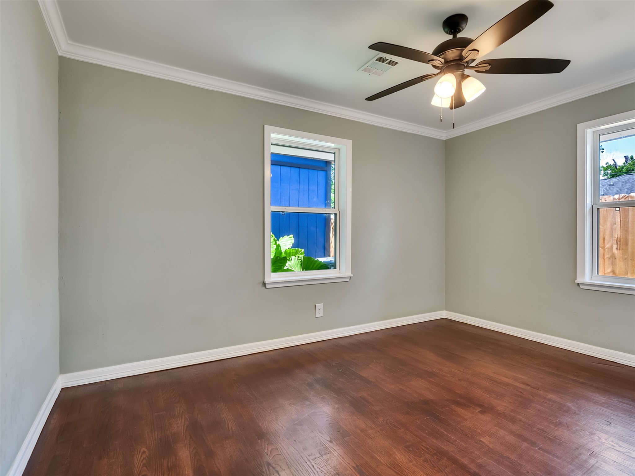 5402 Libbey Lane Property Photo 12