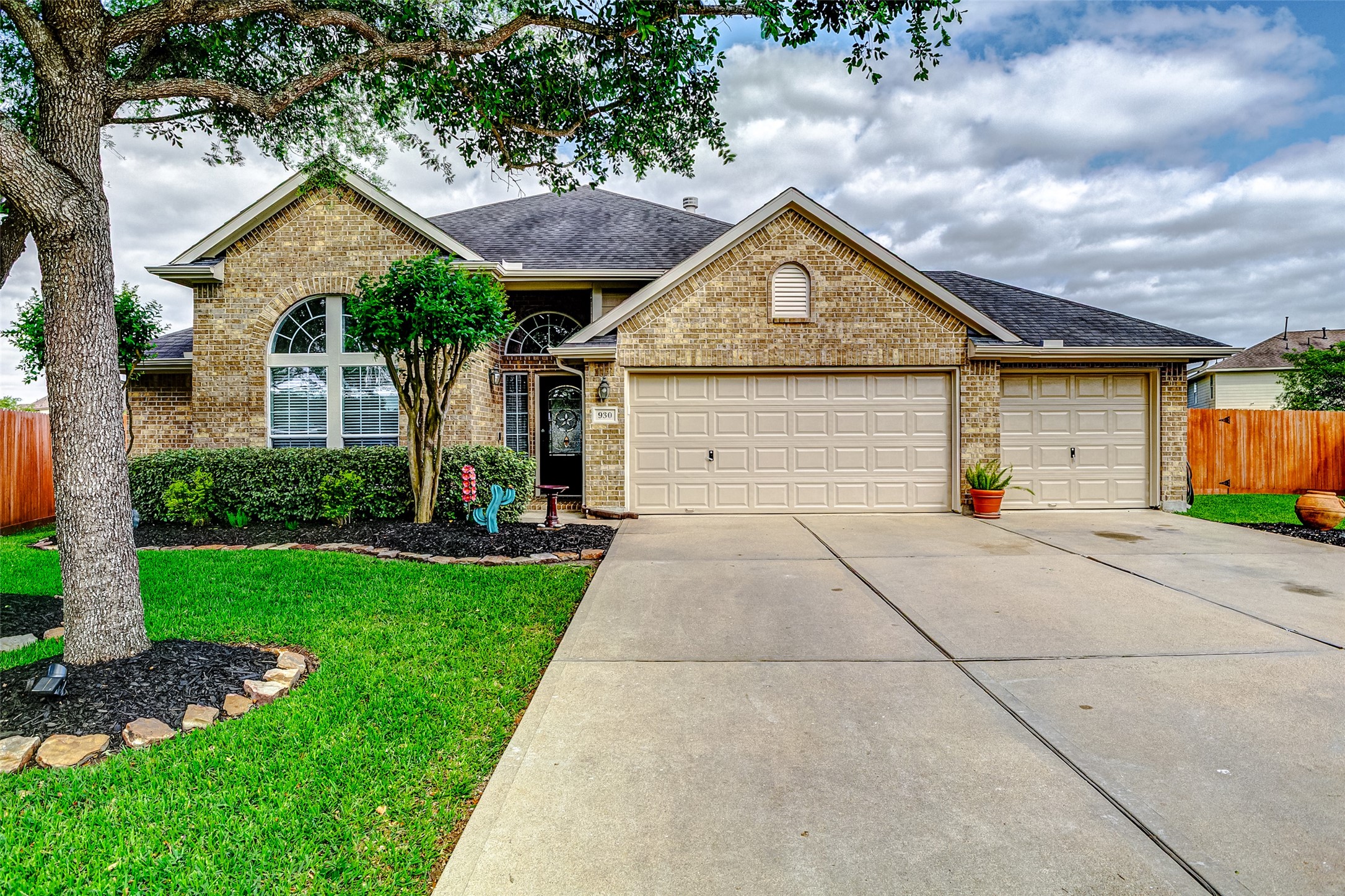 930 Fort Hill Lane Property Photo