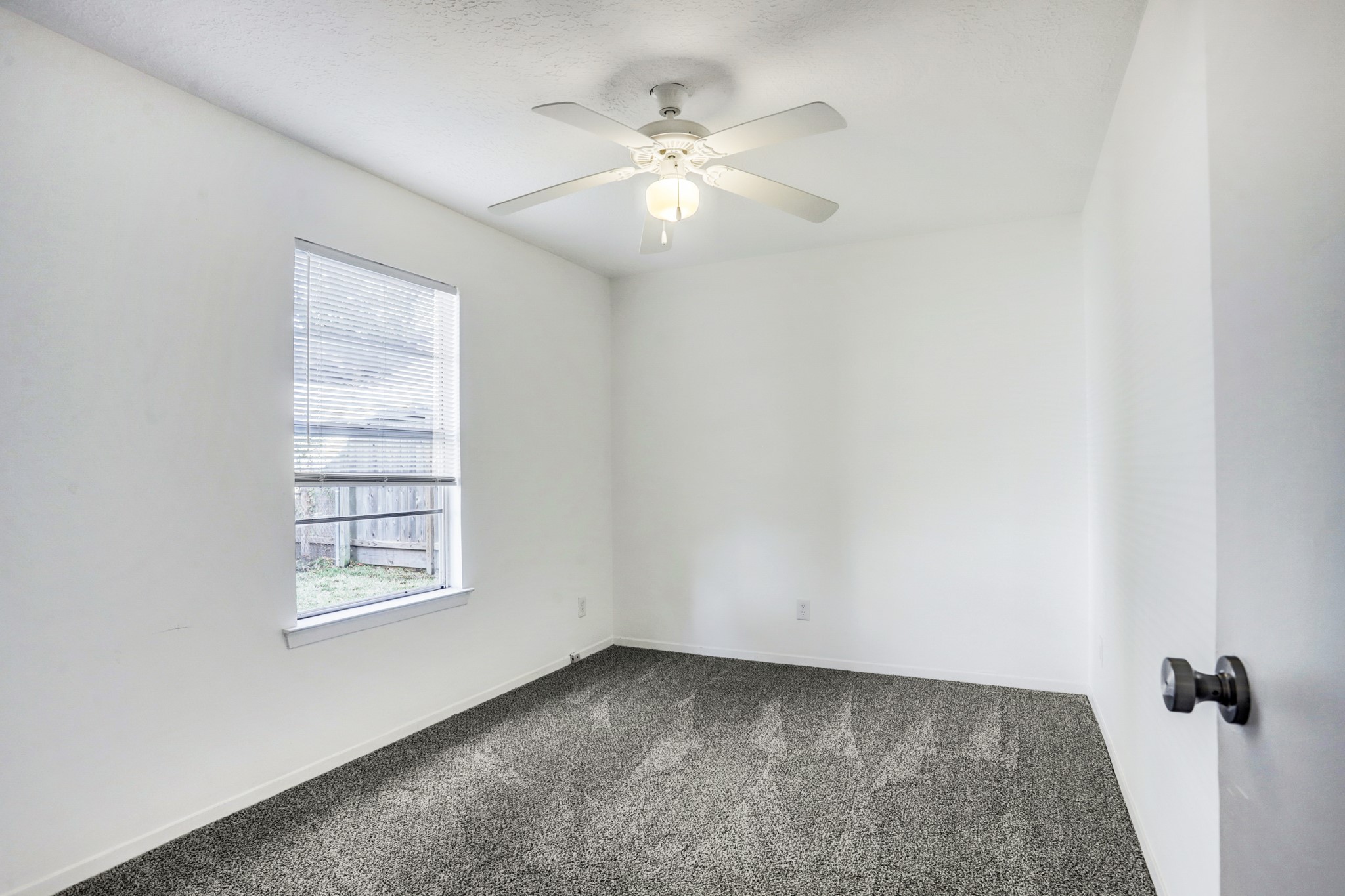 606 Enid Street 1/2a Property Photo 11