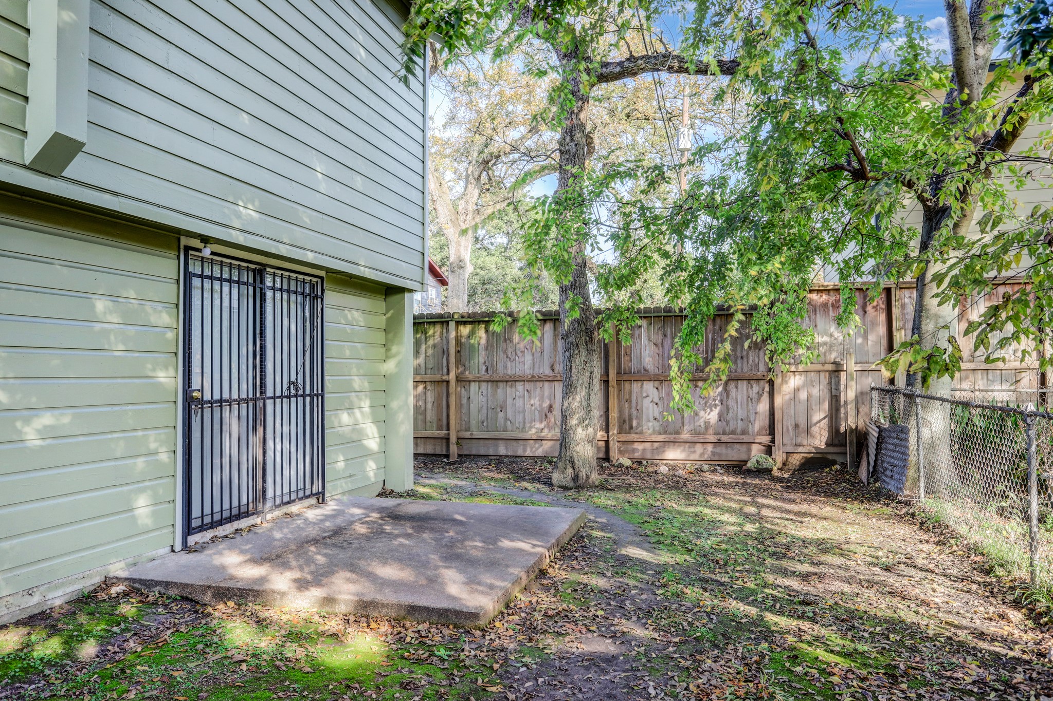 606 Enid Street 1/2a Property Photo 13