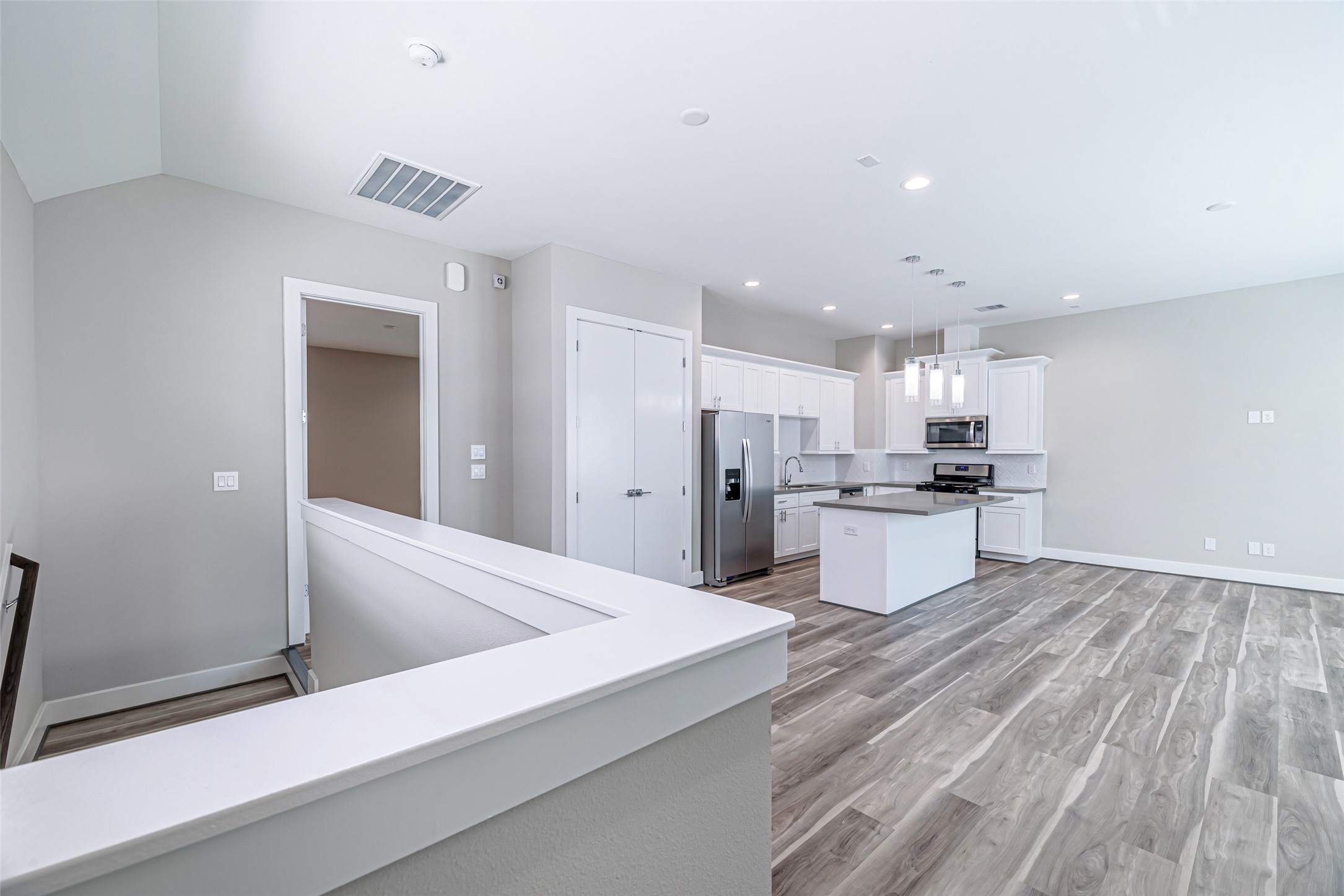 240 Julia Street D Property Photo 5