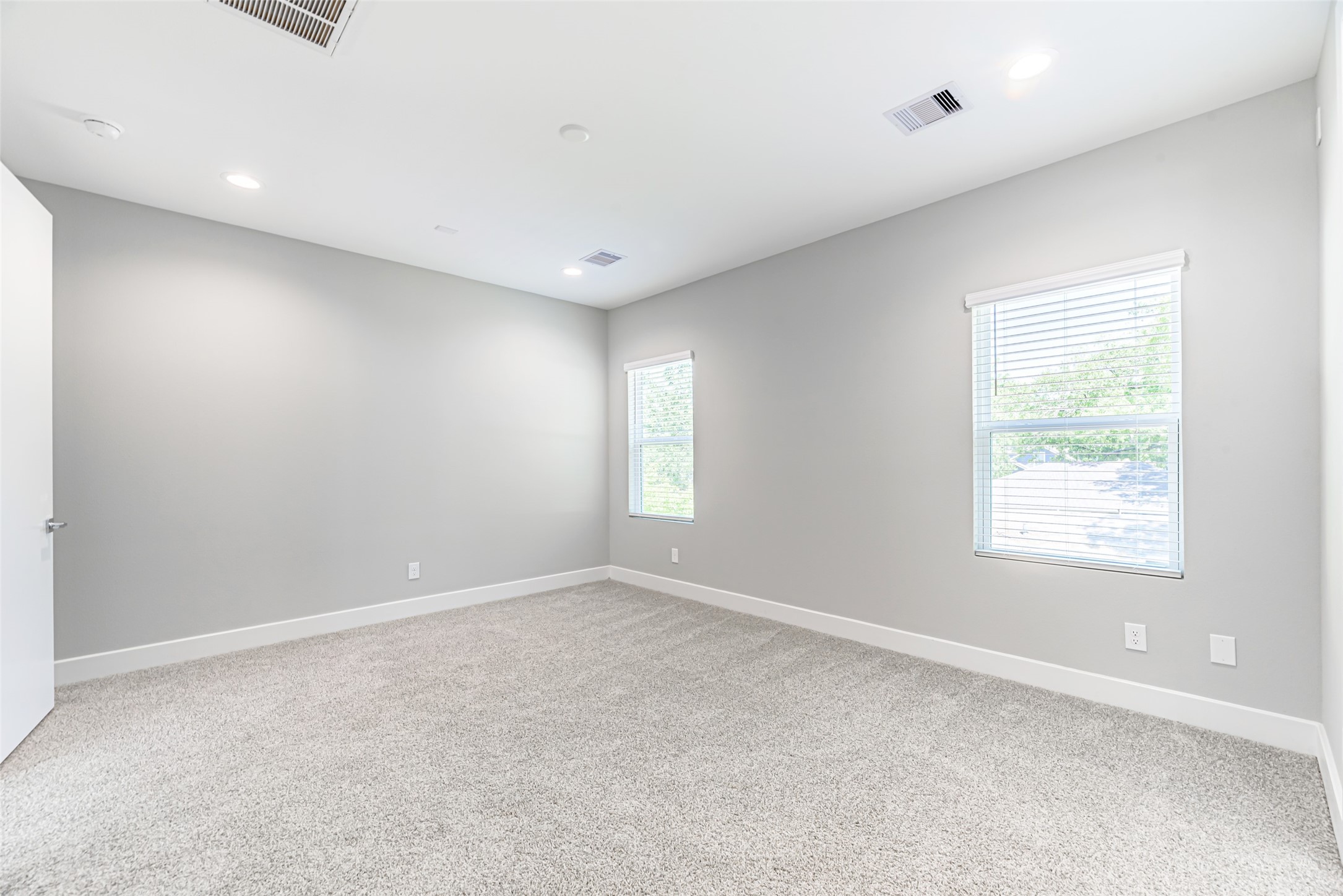 240 Julia Street D Property Photo 24