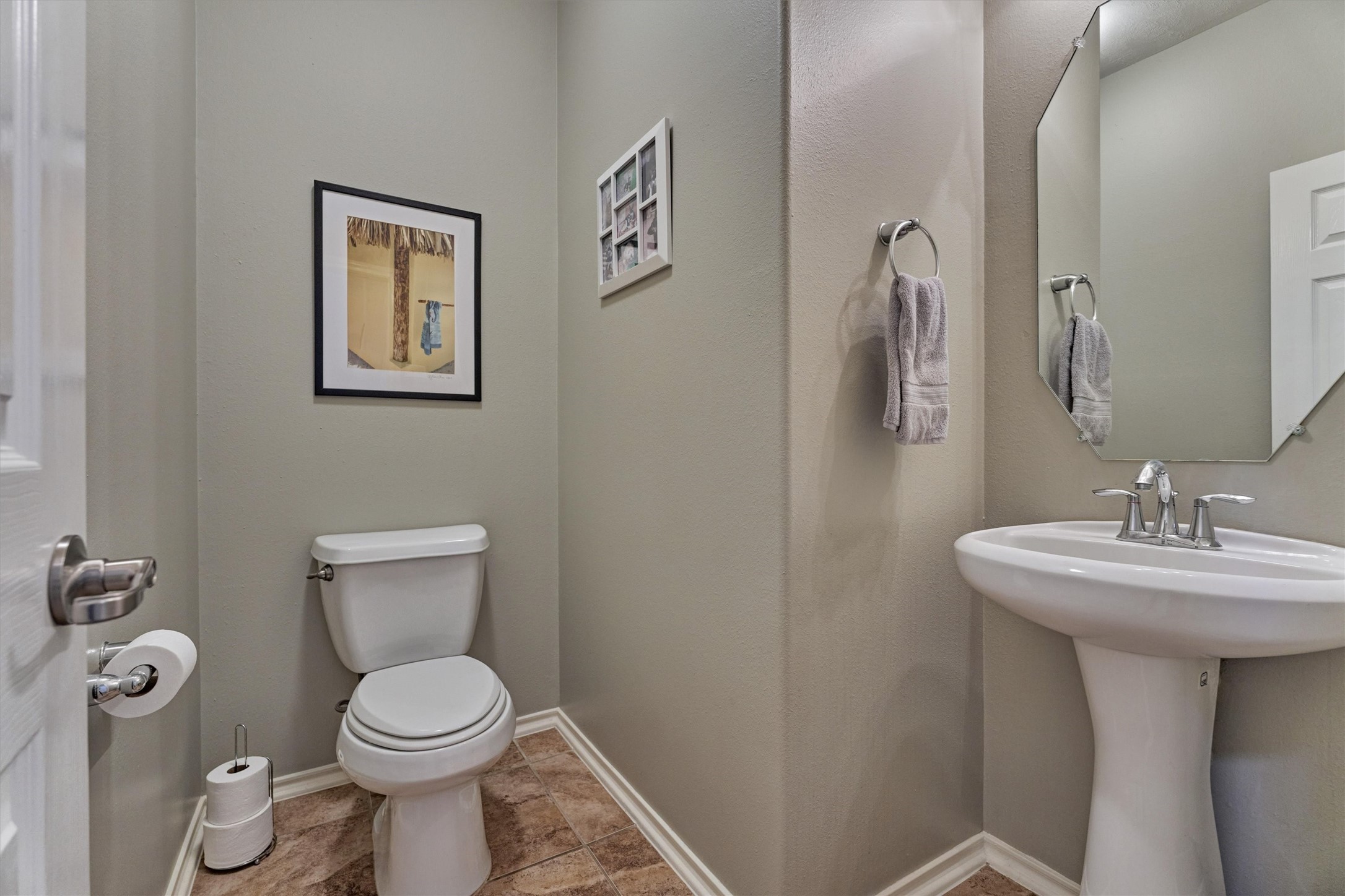 163 N Hawkhurst Circle Property Photo 19