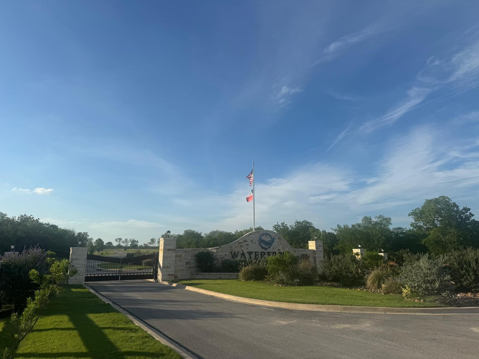 1 Water Front Clb Dr Property Photo 6