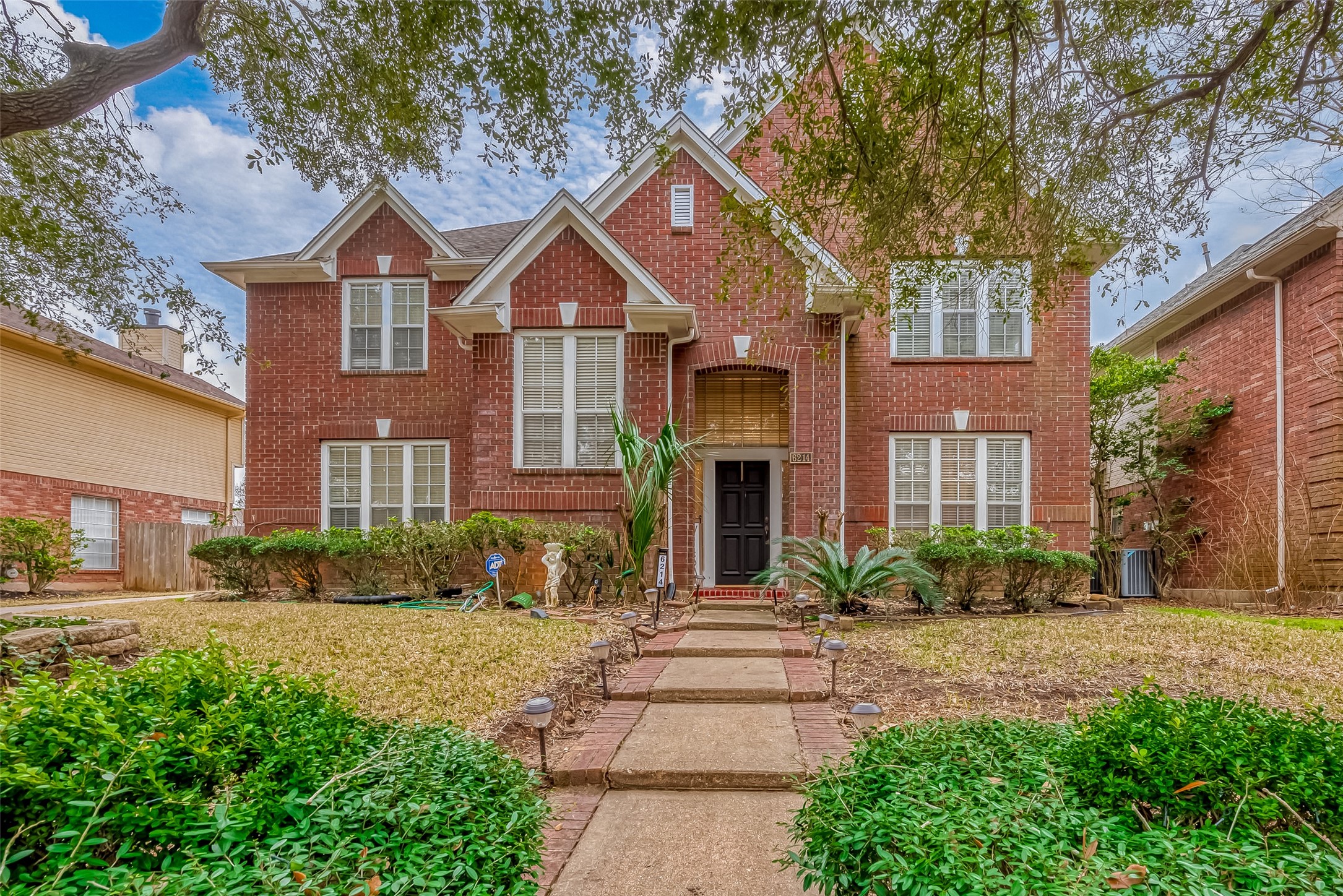 6214 Spencers Glen Way Property Photo 1