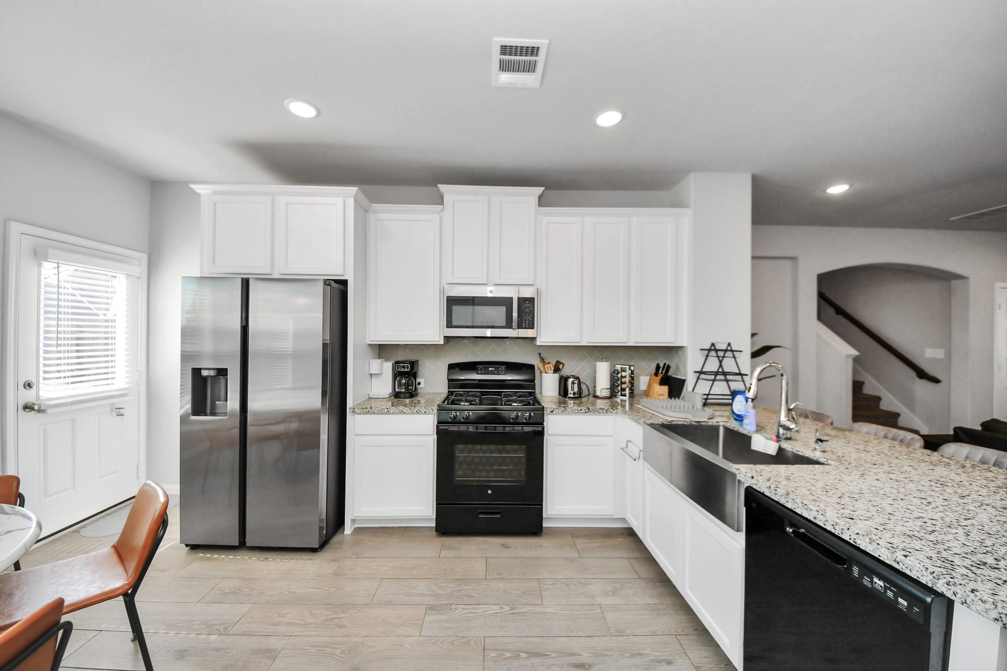24319 Wild Bramble Lane Property Photo 6
