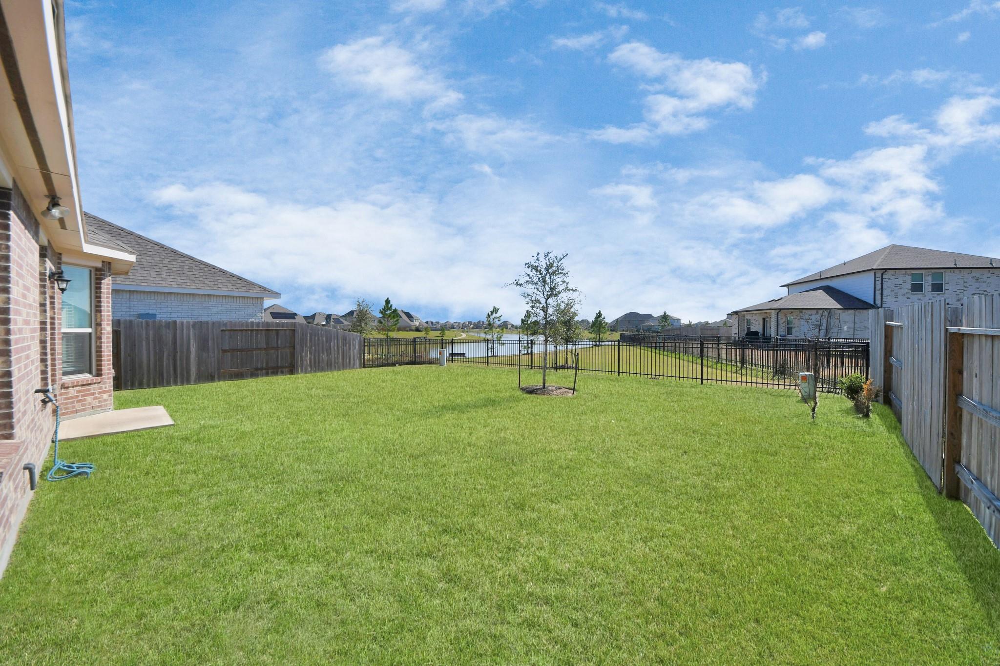 24319 Wild Bramble Lane Property Photo 20
