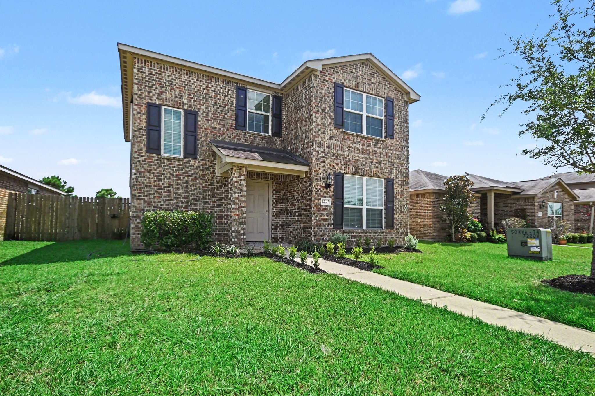 12027 Windage Drive Property Photo 4