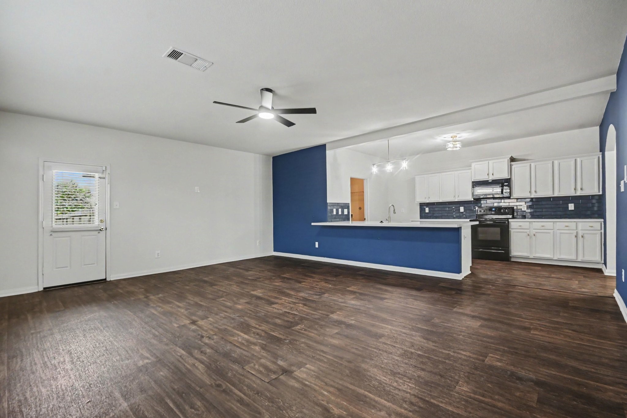 12027 Windage Drive Property Photo 9