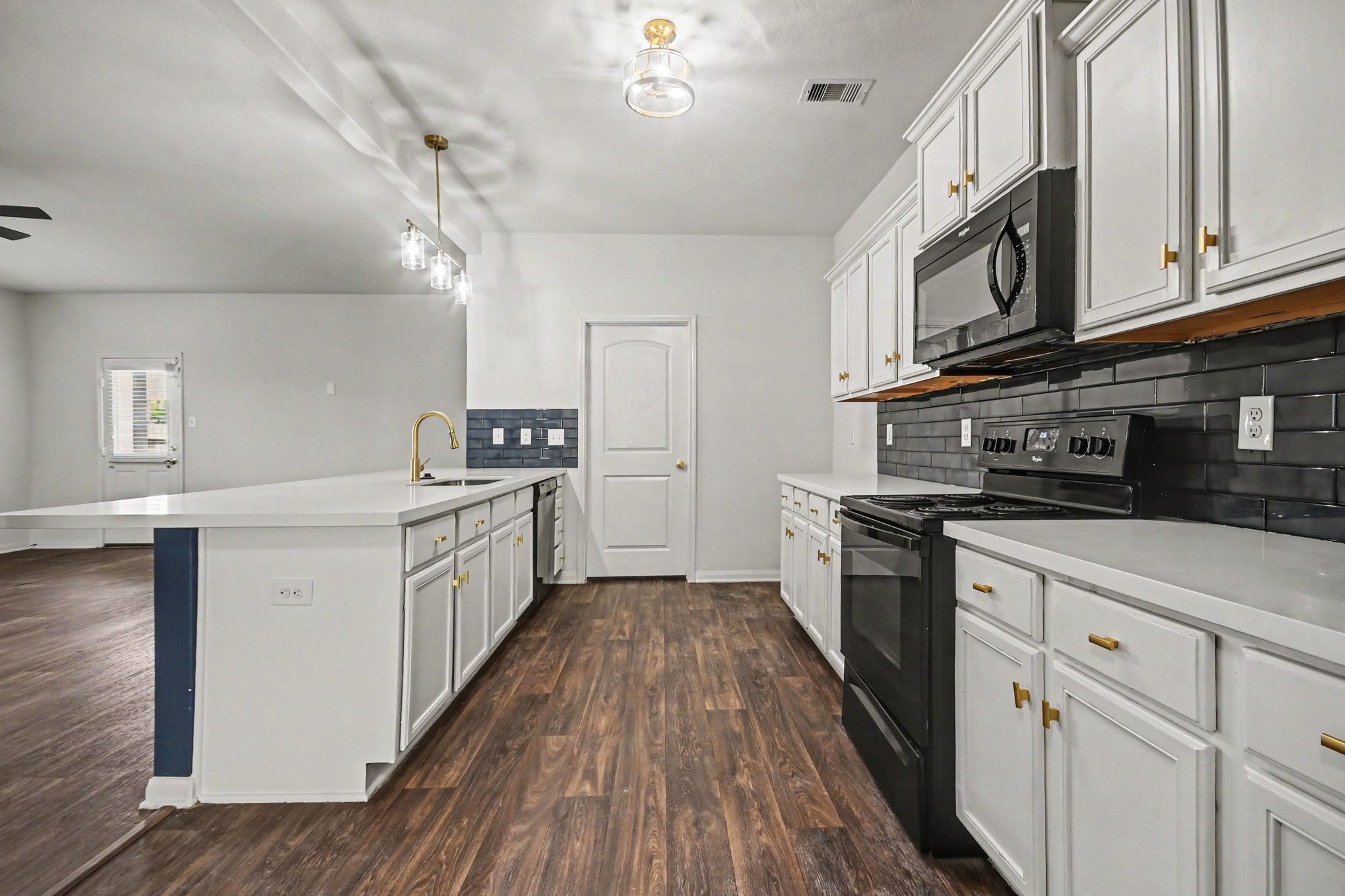 12027 Windage Drive Property Photo 15