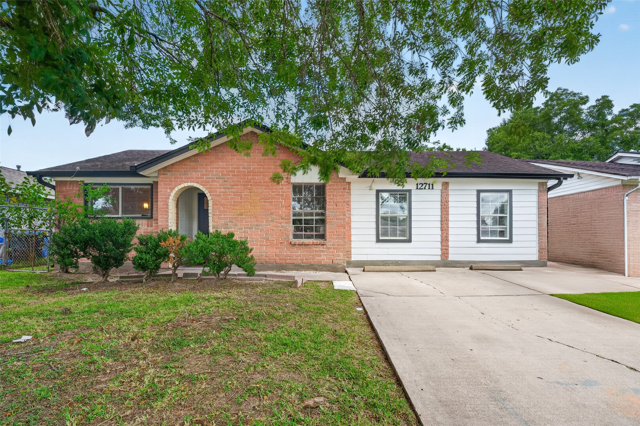12711 Greenshire Dr Drive