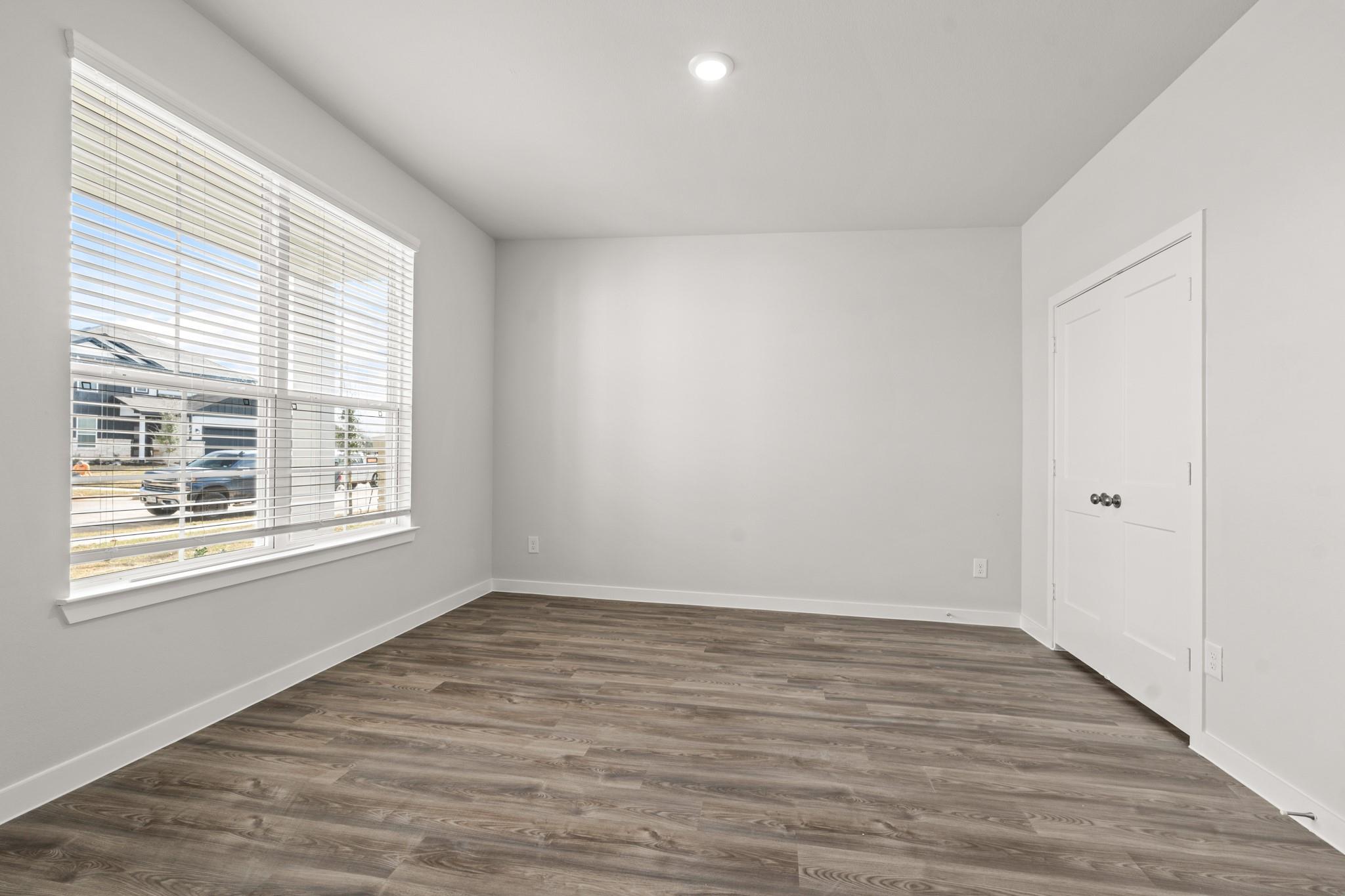 123 Water Grass Trail Property Photo 2
